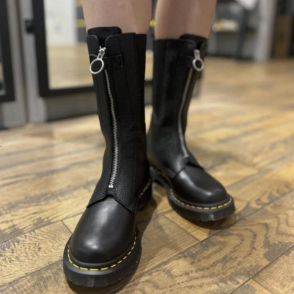 DR. MARTENS 1B99 FRONT ZIP MID CALF LEATHER BOOTS MSRP$270 Comfy & Stylish